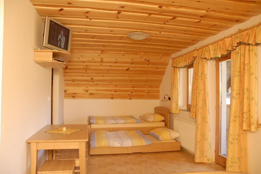 Tourist Farm Gradisnik Apartment Solčava Екстериор снимка